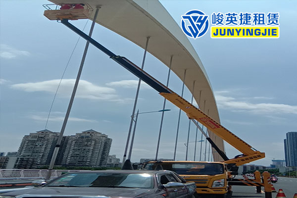 灵山柳州桥梁检测施工现场